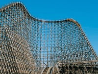 Cel mai mai inalt roller coaster din lemn